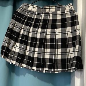 Love Tree Black and White Plaid Mini Skirt